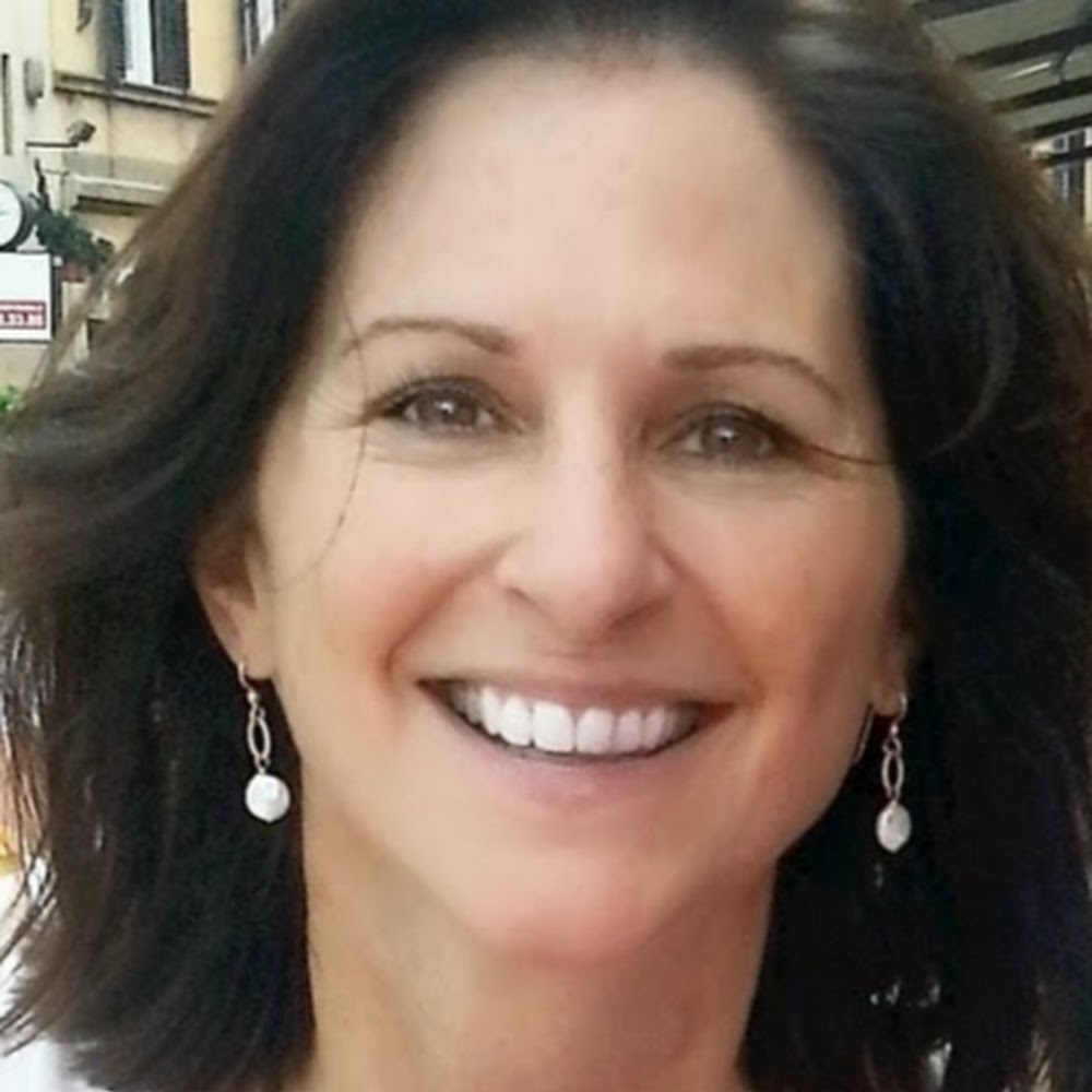 Meet your Posher, Carla